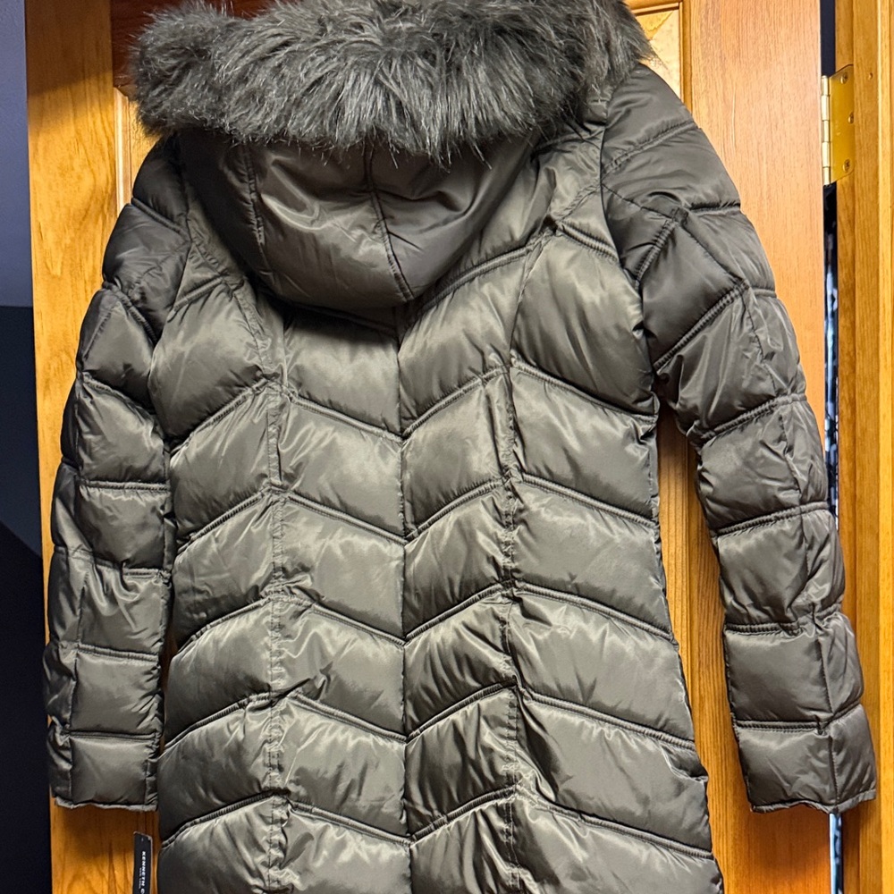 Kenneth Cole olive green Puffer Jacket with Faux Fur Hood